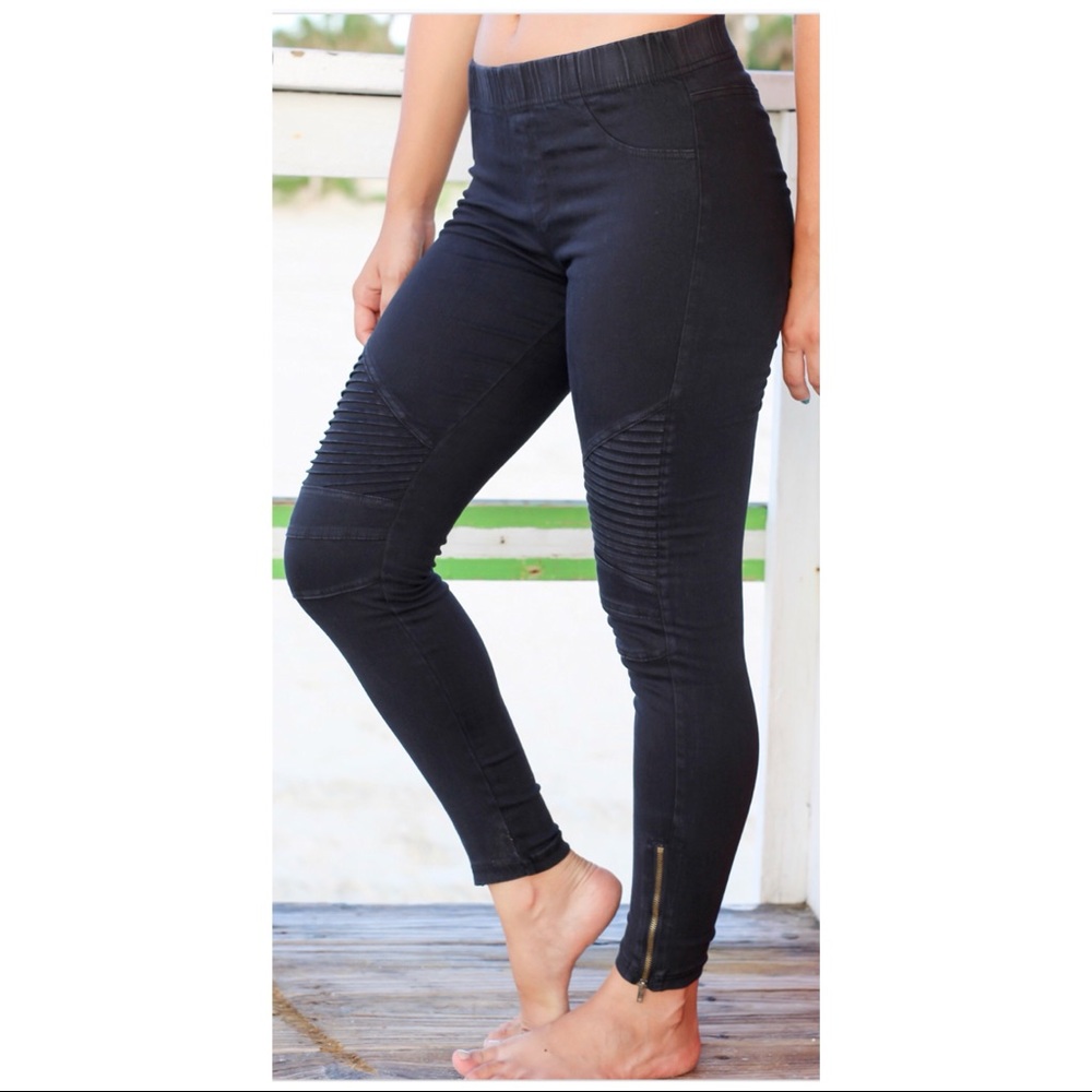 ❌SOLD❌🆕 Biker Motto Leggings